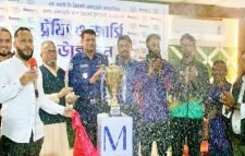 কুলাউড়ায়  মেরিনা ইয়াসমিন ক্রিকেট একাডেমি কাপের ট্রফি ও জার্সি উন্মোচন