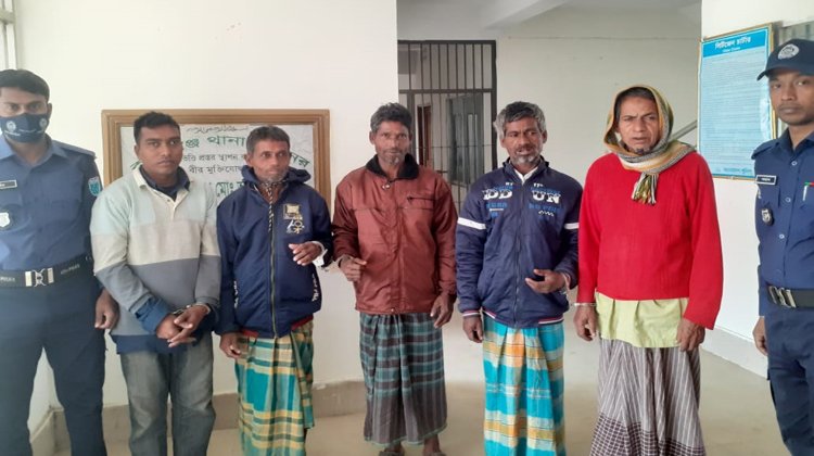 কমলগঞ্জ থানায় ওয়ারেন্টভুক্ত ৫ আসামি গ্রেফতার