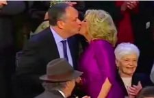 কমলার স্বামীকে পেয়ে এ কী করলেন বাইডেনের স্ত্রী!