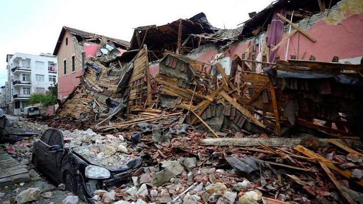 ২৩০০ ছাড়াল ভূমিকম্পে প্রাণহানি