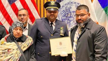 সাইফুল ইসলাম নিউইয়র্ক পুলিশের ক্যাপ্টেন পদে পদোন্নতি পেয়েছেন