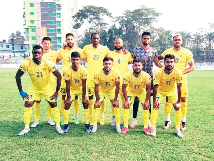 ২-১ গোলে জয় আবাহনীর