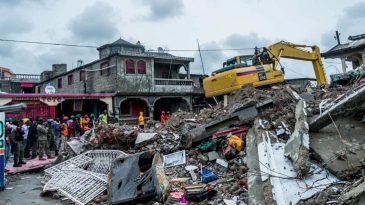 ভূমিকম্পে মৃতের সংখ্যা ৮ হাজার ছুঁই ছুঁই