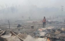 রোহিঙ্গা ক্যাম্পে ভয়াবহ আগুনে পুড়লো ২ হাজার ঘর