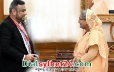 প্রধানমন্ত্রীর সঙ্গে গোলাপ মিয়ার সাক্ষাৎ