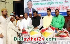 আনোয়ারুজ্জামানের উদ্যোগে ১১নং ওয়ার্ডে খাদ্যসামগ্রী বিতরণ