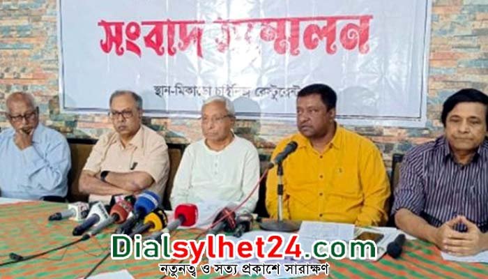 দেশে ‘পাঠান’ মুক্তি না পেলে সিনেমা হল বন্ধের ঘোষণা