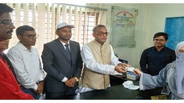 বড়লেখায় জাতীয় ভোটার দিবসে র‍্যালি