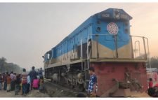 পাহাড়িকা এক্সপ্রেসের ইঞ্জিন বিকল, ঢাকা-সিলেট রেল যোগাযোগ বন্ধ