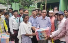 শমশেরনগর চা বাগানে দলিত নারীদের সেলাই মেশিন বিতরণ