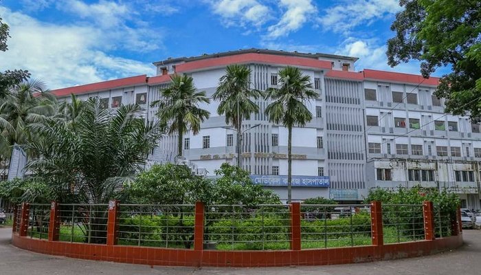 কার্ড ছাড়া ওসমানী হাসপাতালে ঢুকতে পারবেন না রোগীর স্বজনরা
