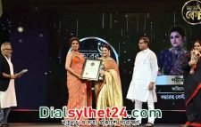 আনন্দবাজারের চোখে বর্ষসেরা পরীমণি