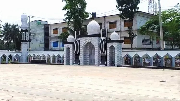 হযরত সৈয়দ শাহ্ মোস্তফা (র:) পৌর ঈদগাহ মাঠে ঈদুল ফিতরের ৩টি জামাত অনুষ্ঠিত হবে