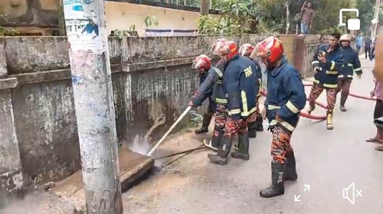 মৌলভীবাজারে ১২ মিনিটে আগুন নিয়ন্ত্রণে আনলো ফায়ার সার্ভিস