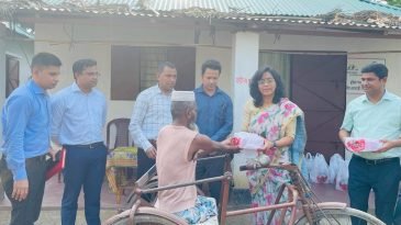  সদর উপজেলার শ্রীরাইনগর আশ্রয়ন প্রকল্প পরিদর্শন করলেন  জেলা প্রশাসক ড. উর্মি বিনতে সালাম