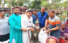 শ্রীমঙ্গলে অতি দরিদ্র ২০০ পরিবারের মাঝে উন্নত মানের ইফতার সামগ্রী বিতরণ