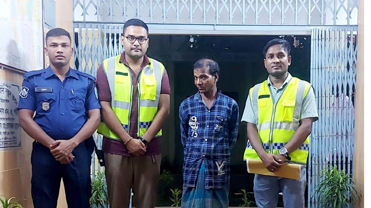 শ্রীমঙ্গল  পুলিশের অভিযানে ৪০ লিটার চোলাইমদসহ মাদক ব্যবসায়ী গ্রেফতার