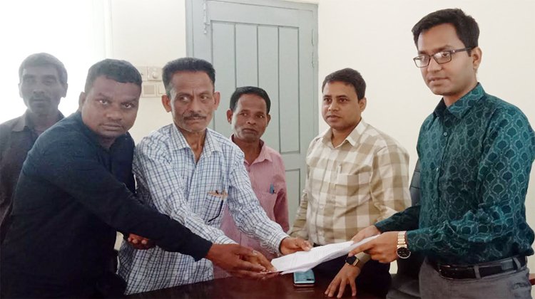 জুড়ীতে চা বাগান থেকে মদের দোকান উচ্ছেদের দাবি