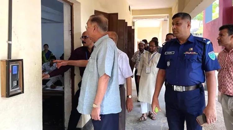 শ্রীমঙ্গলে এসএসসি ও সমমান পরীক্ষা কেন্দ্র পরিদর্শ করেন ড. মো: আব্দুস শহীদ এমপি