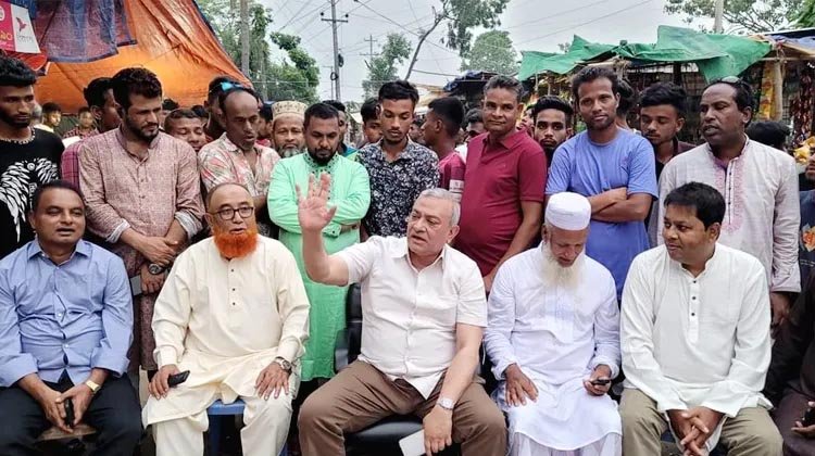 অনির্বাচিত সরকার জনগনকে চিবিয়ে খাওয়ার জন্য জোরপূর্বক ক্ষমতায় বসে আছে : নাসের রহমান