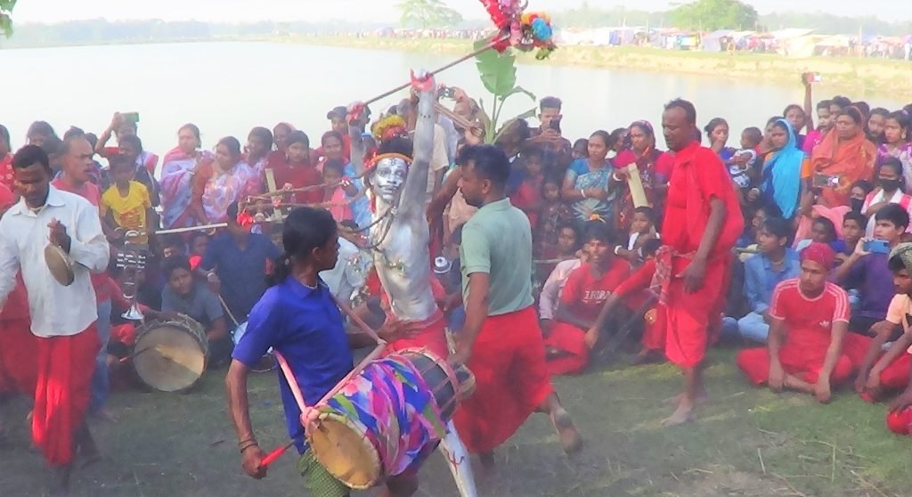 কমলগঞ্জে দুই দিনব্যাপী চড়ক পূজা ও মেলা সম্পন্ন
