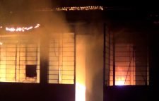 অগ্নিকান্ডে চারটি ঘর পুড়ে ছাই হয়ে গেছে :ক্ষয়ক্ষতির পরিমান ১০ লক্ষ টাকা