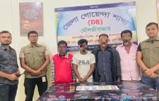 ডিবি ও কমলগঞ্জ থানা পুলিশের পৃথক অভিযানে জুয়া খেলার সরঞ্জামসহ ৬ জুয়ারি আটক