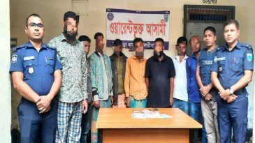 কুলাউড়ায় জুয়ার আসর থেকে ৮ জুয়ারি আটক, নগদ ২০ হাজার ৫শ টাকা জব্দ