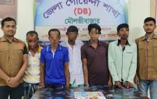 মৌলভীবাজারে জুয়ার আসর থেকে ৫ জুয়ারি আটক