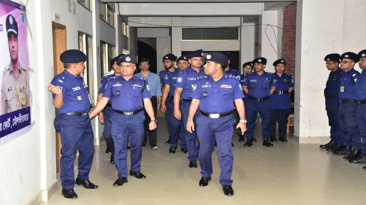 সিলেট রেঞ্জ ডিআইজি এর   মৌলভীবাজার সদর কোর্ট পরিদর্শন