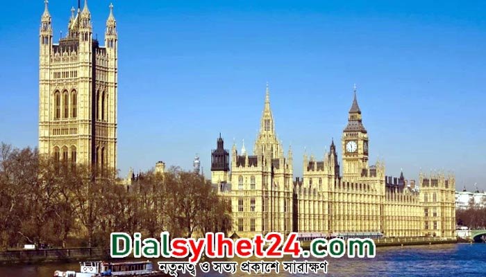 ভেঙে পড়তে পারে যুক্তরাজ্যের পার্লামেন্ট ভবন