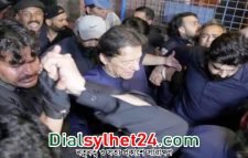 পাকিস্তানের সাবেক প্রধানমন্ত্রী ইমরান খান গ্রেফতার
