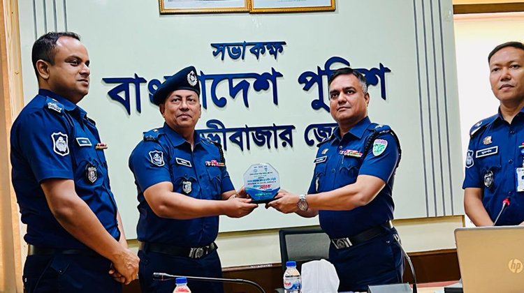 ২য় বারের ন্যায় এই মাসেও জেলার শ্রেষ্ঠ অফিসার ইনচার্জ হিসেবে নির্বাচিত হলেন- অফিসার ইনচার্জ মোহাম্মদ হারুনূর রশীদ চৌধুরী