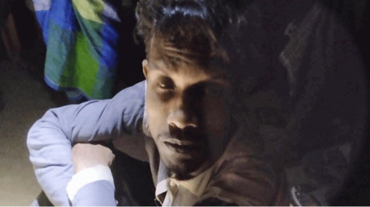 ভাত দিতে মানা করায় বাবাকে কুপিয়ে হত্যা, ছেলে আটক