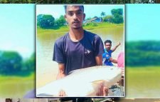 কুশিয়ারায় ঢলের পানিতে ধরা পড়ছে বড় বড় কাতলা