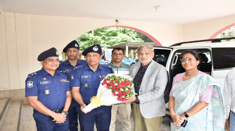  মৌলভীবাজার সদর মডেল থানা পরিদর্শন করেন পরিকল্পনা মন্ত্রী