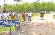 বড়লেখায় গ্রাম্য রাস্তায় ২০ বছর ধরে নেই সংস্কার