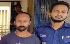 ফুঁ দিয়ে’ টাকা ছিনতাই মামলার পলাতক আসামি গ্রেফতার