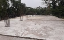 কুলাউড়ার বরমচাল স্কুল এন্ড কলেজ বিদ্যালয় ভবনের ছাদ ঢালাইয়ে অনিয়ম!