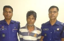 বড়লেখায় ডাকাত দলের সক্রিয় সদস্য ল্যাংড়া বাবুল গ্রেফতার