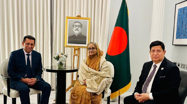 প্রধানমন্ত্রী শেখ হাসিনার সাথে স্কটিশ এমপি ফয়ছল চৌধুরীর সৌজন্য সাক্ষাত।।