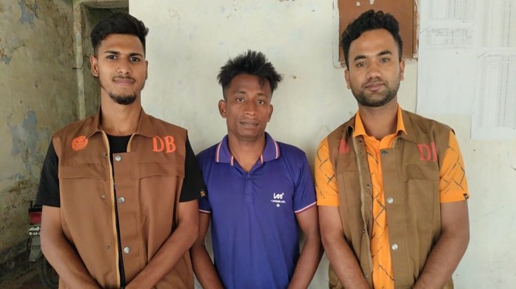 ডিবির অভিযানে ১১০০ কেজি ভারতীয় চিনিসহ ০১ জন আটক