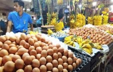 মৌলভীবাজারে ডিমের পিস সাড়ে ১২ টাকা