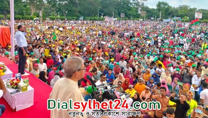 আমরা নির্বাচন চাই, কিন্তু হাসিনার অধীনে নয়: মির্জা ফখরুল