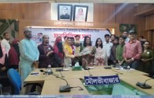 মৌলভীবাজারে ডিসির সাথে আনন্দ পাঠশালার মতবিনিময়