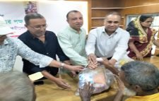 মৌলভীবাজারে মোঃ মাসুদ ফাউন্ডেশনের  উদ্যোগে পরিচ্ছন্ন কর্মীদের মাঝে খাদ্য সামগ্রী বিতরণ