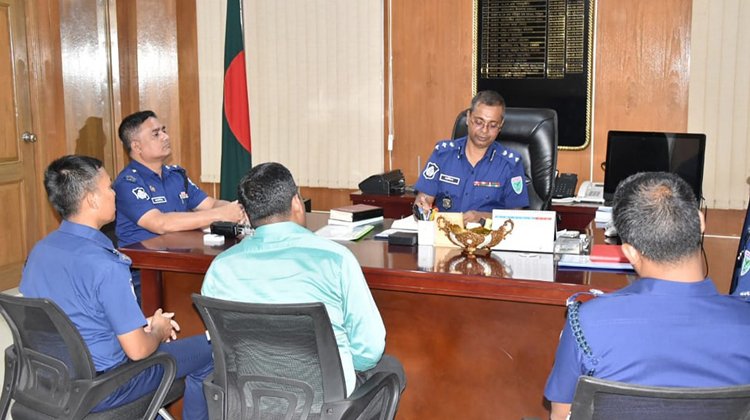  মৌলভীবাজার পুলিশ সুপারের কার্যালয় পরিদর্শন’ অ্যাডিশনাল ডিআইজি 