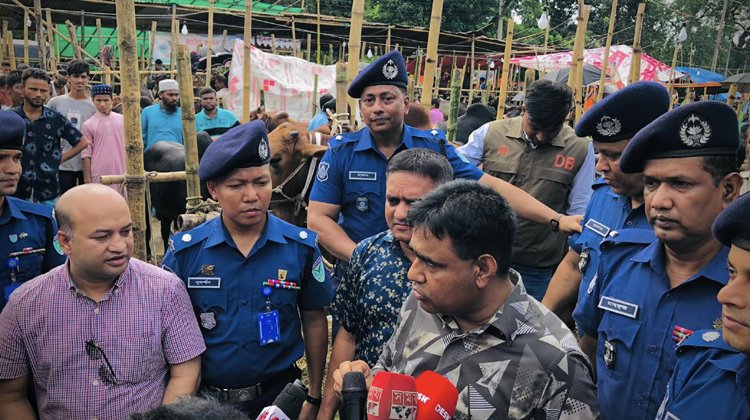 মৌলভীবাজারে কুরবানির হাট পরিদর্শন করেন সিলেট রেঞ্জের ডিআইজি