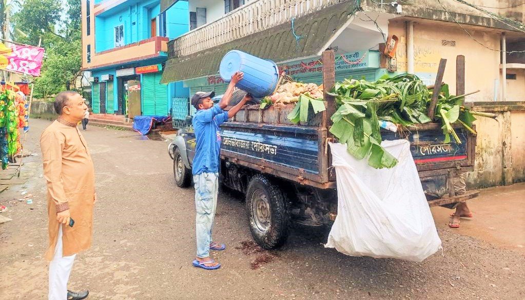 মৌলভীবাজারে পৌরসভার ৯টি ওয়ার্ডে কোরবানীর বর্জ্য অপসারণ সম্পন্ন