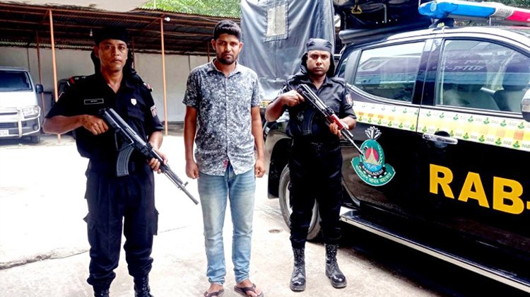 শ্রীমঙ্গলে রেলের টিকিট কালোবাজারি আটক